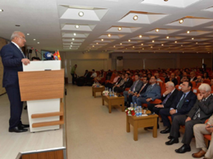 Makedonya Başbakanı Mersin'de