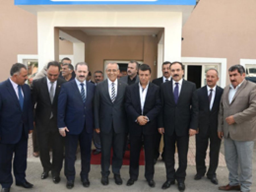 Bakan Yardımcısından Tuşba Belediyesi'ne Ziyaret 