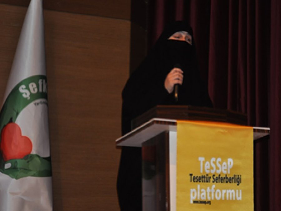 Fatma Teymur: Tesettür ibadettir