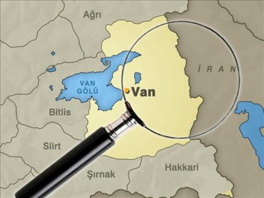 Van'da trafik kazası: 2 ölü, 4 yaralı