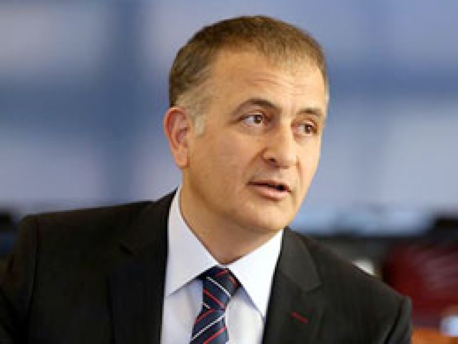 Ekrem Dumanlı istifa etti