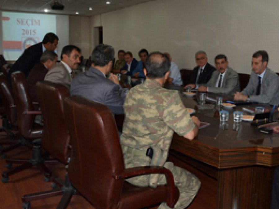 Siirt'te Seçim Güvenliği toplantısı yapıldı