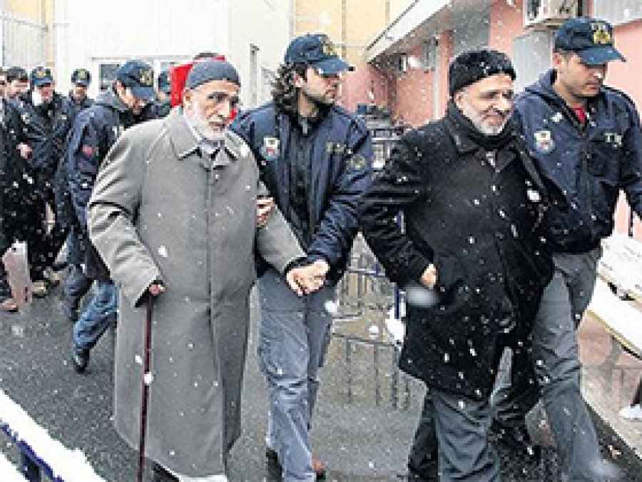Tahşiye kumpası belgelendi