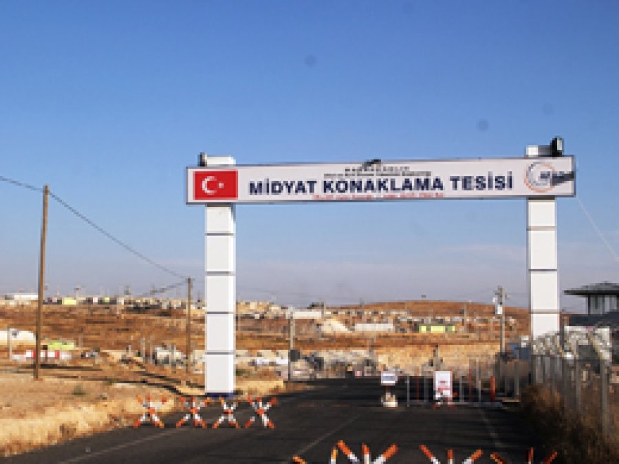 Midyat'taki mülteci kampı 5 bin kişi kalıyor