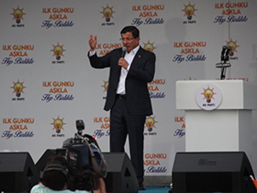 Davutoğlu, Urfa'da önemli mesajlar verdi