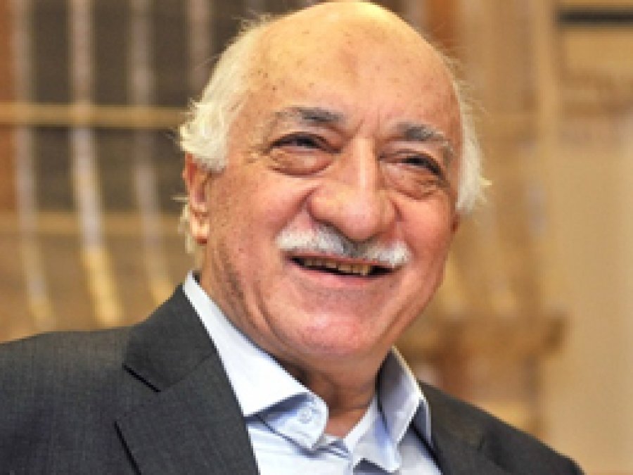 Gülen himmet parasıyla kilise aldı