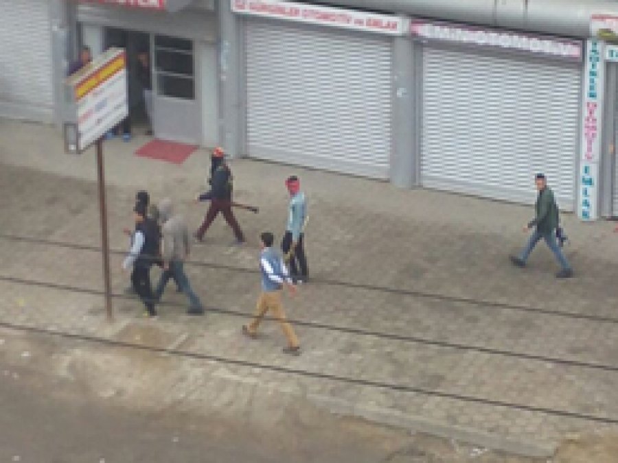 Cizre Kaymakamı saldırıdan son anda kurtuldu