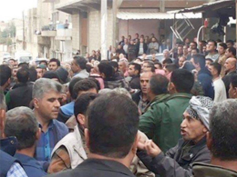 PYD Rojava'da halka saldırdı