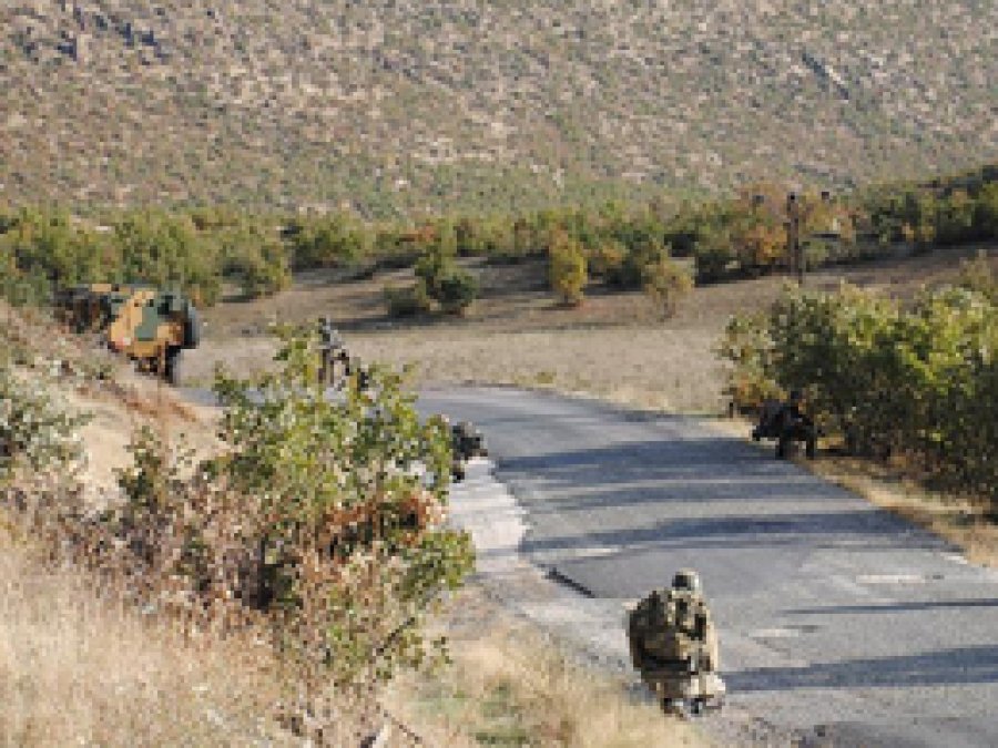 Silvan'da yaralanan teğmen hayatını kaybetti