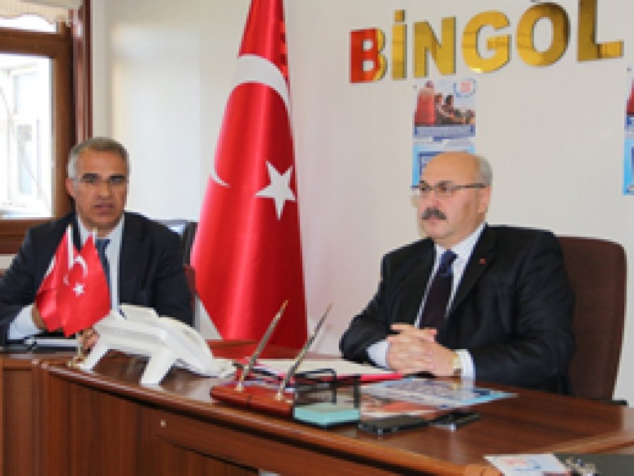 Bingöl'de 'Suriyelilere Ensar olalım' kampanyası