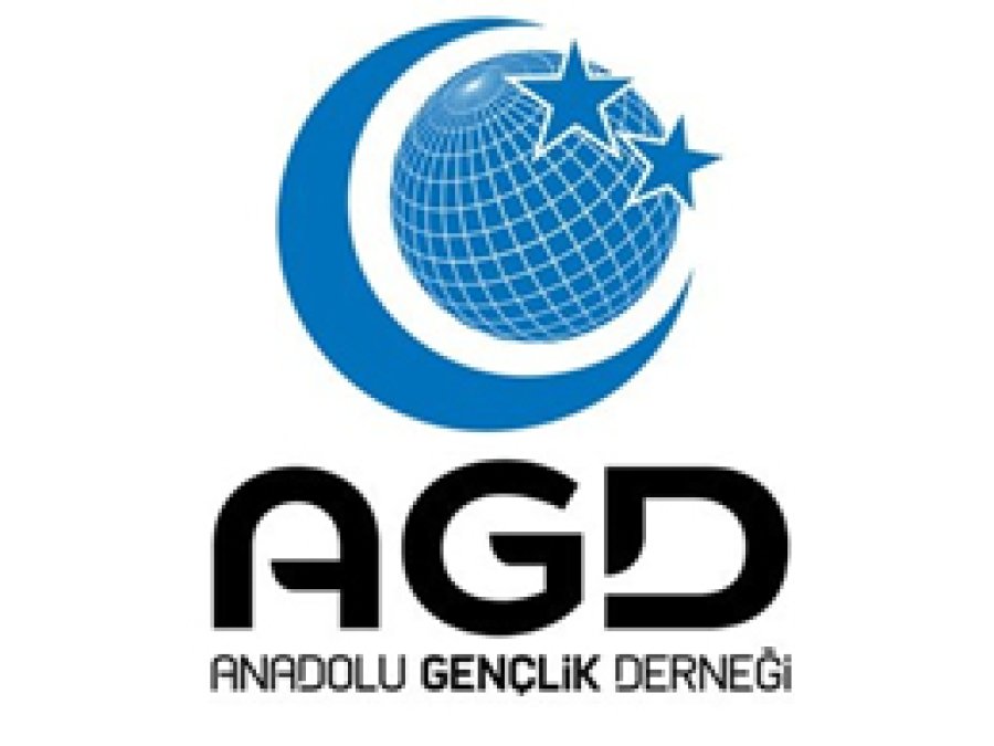 'Türkiye G-20 yerine D-8'i yeniden canlandırmalı'