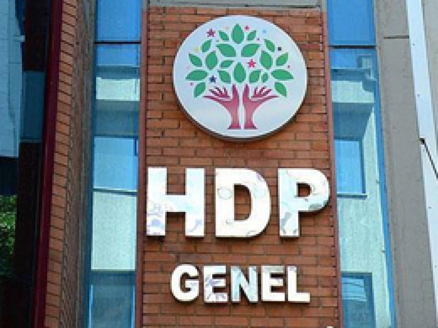HDP İzmir il yönetimine dava açıldı