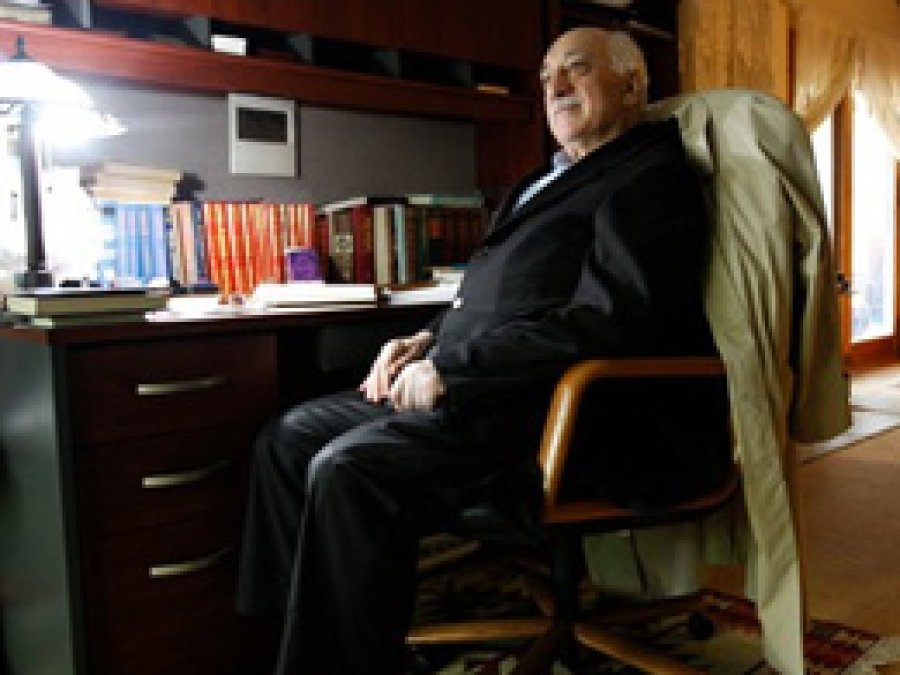 FETÖ Amerikalı siyasetçilere bağışta bulundu