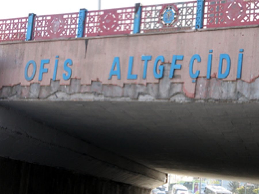 Altgeçit bağımlıların meskeni haline geldi