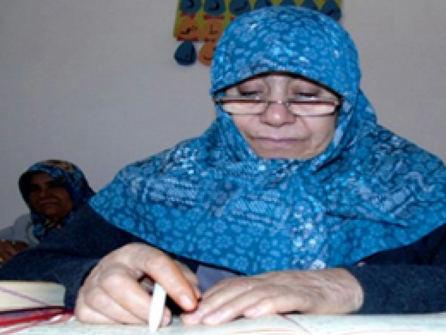 70 yaşındaki ninelerin Kur'an öğrenme azmi