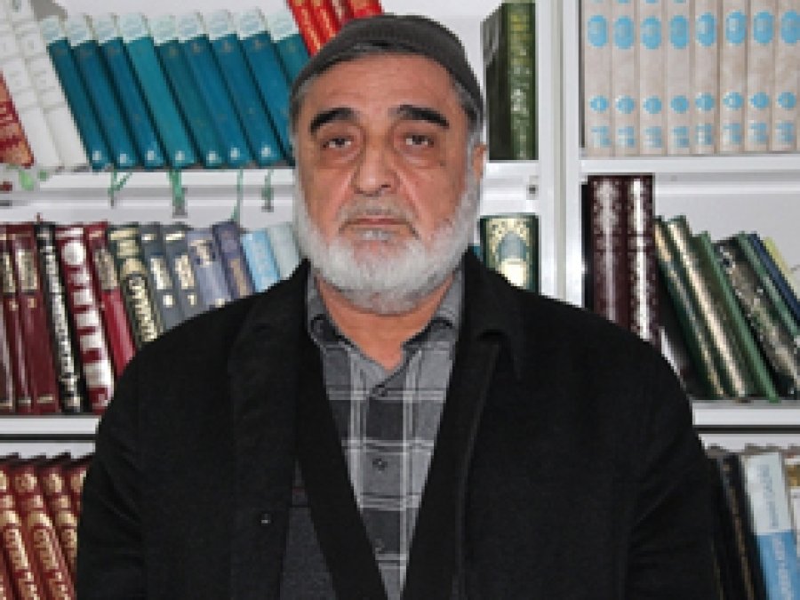 'Kadına şiddet bahanesiyle İslama hakaret ediyorlar'