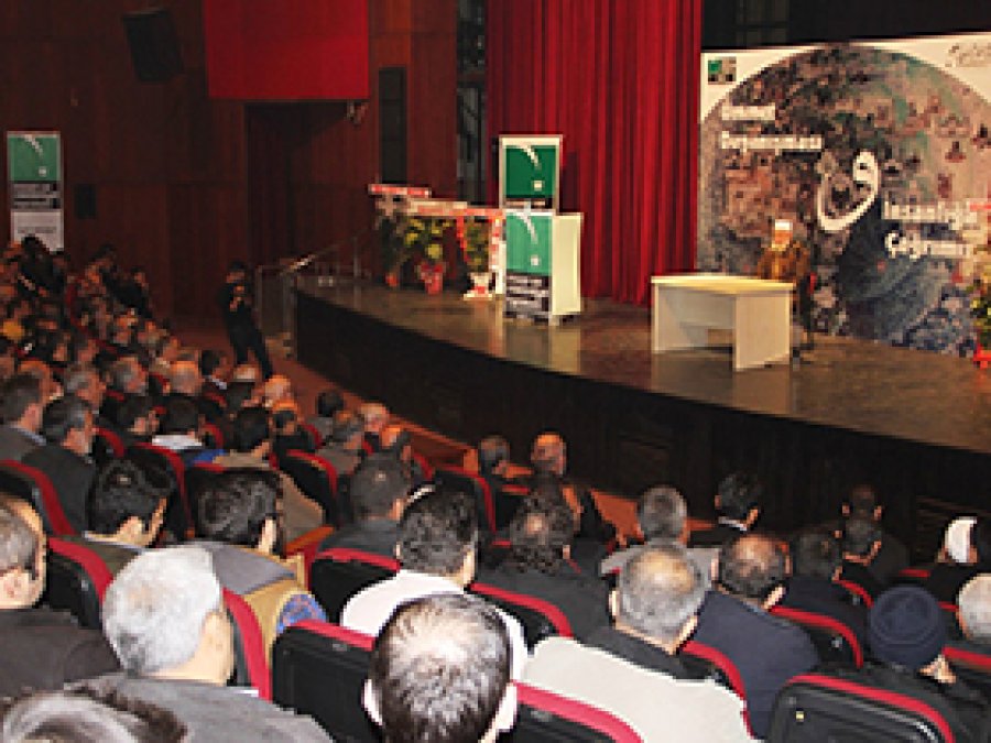 'Müslümanların vahdeti tesis etmesi lazım'