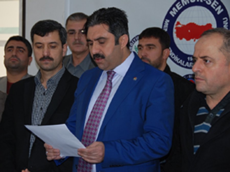 'Cami yakanlar Kürt halkından özür dilemeli'