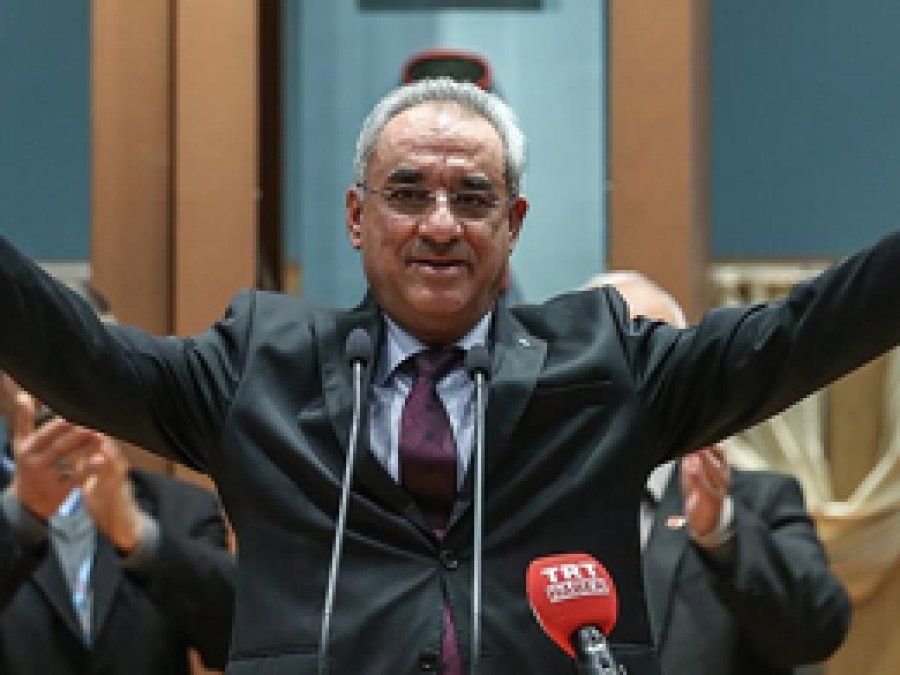DSP'nin yeni genel başkanı Aksakal oldu