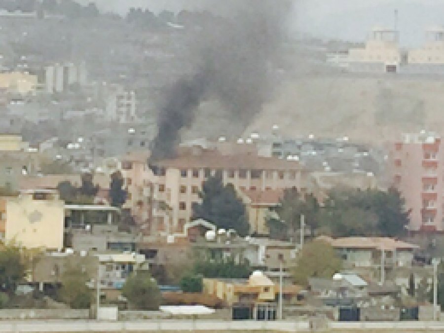Cizre'de çatışmalar devam ediyor