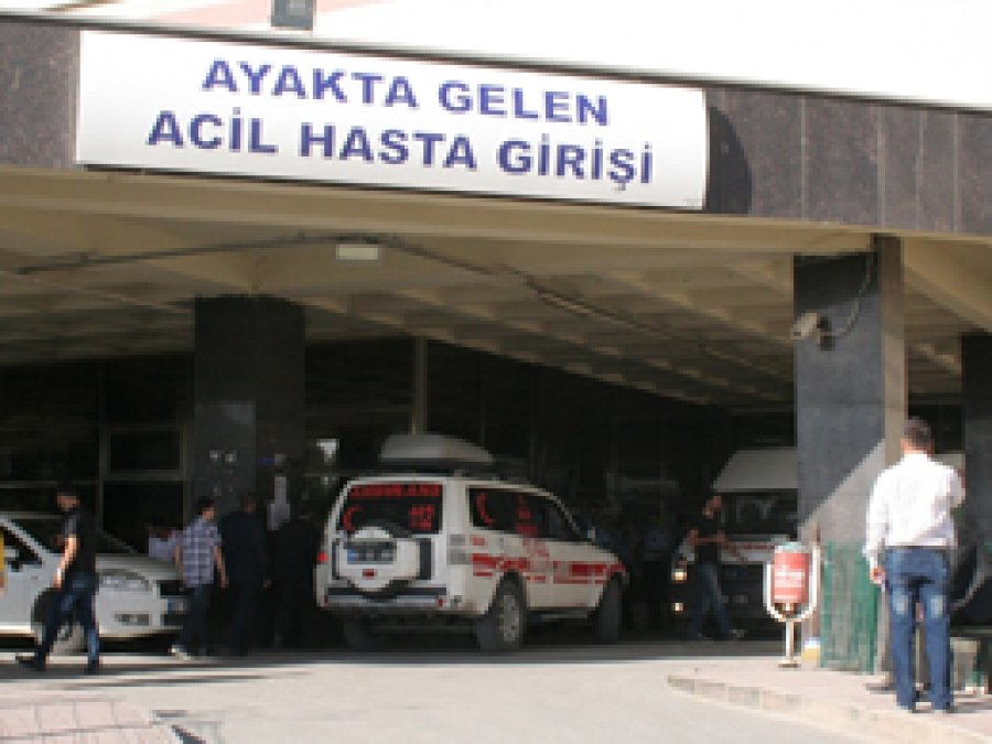 Van'da askeri araç devrildi: 7 yaralı