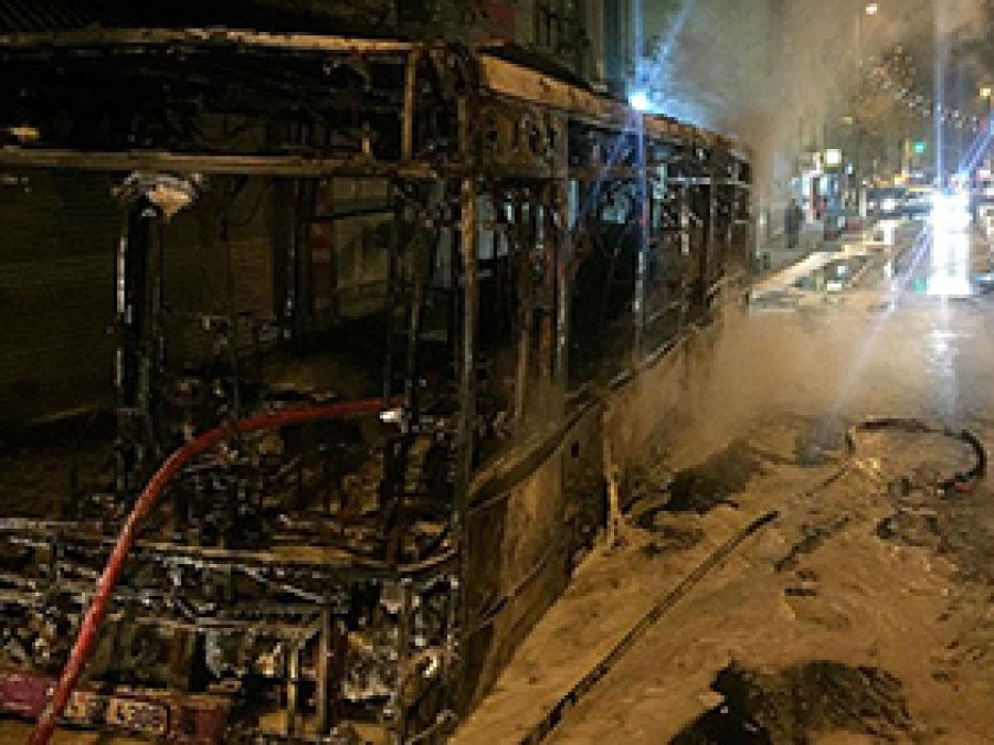 İstanbul'da otobüslere molotofkokteylli saldırı