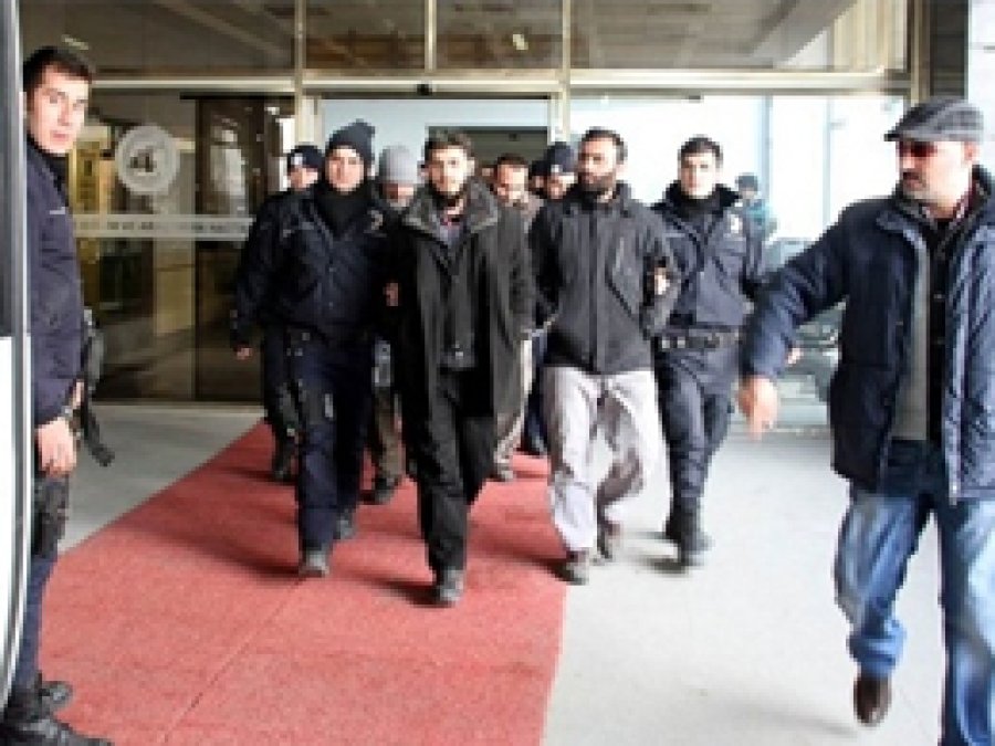MİT 'Tahşiye silahlandı raporu'nu yalanladı