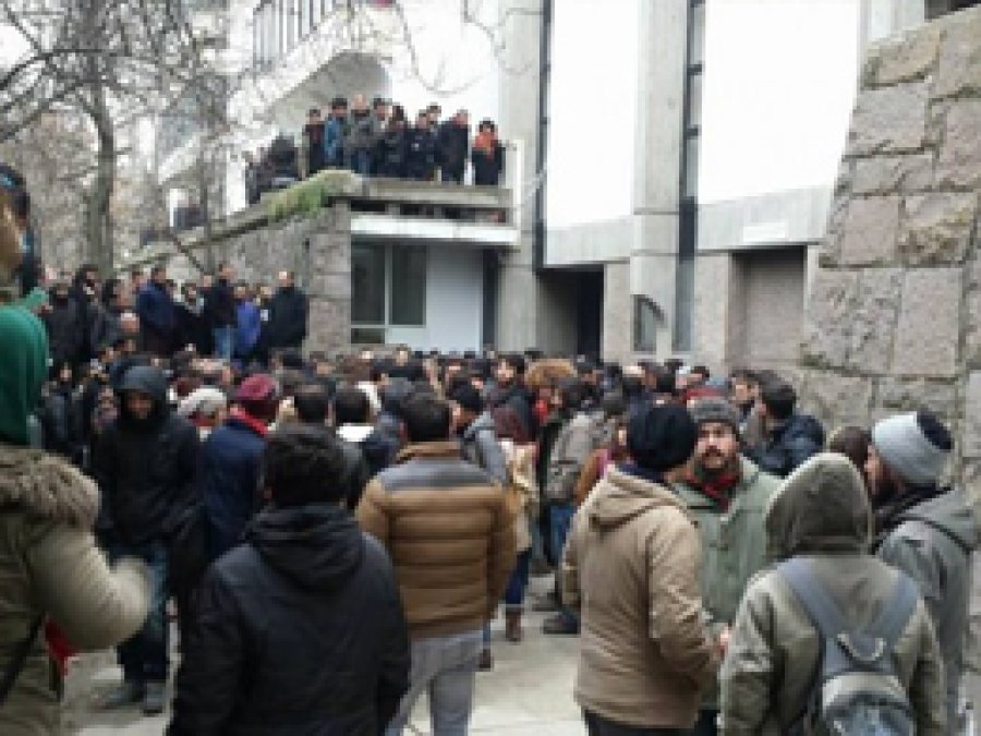 ODTÜ'de namaz kılan öğrencilere saldırı