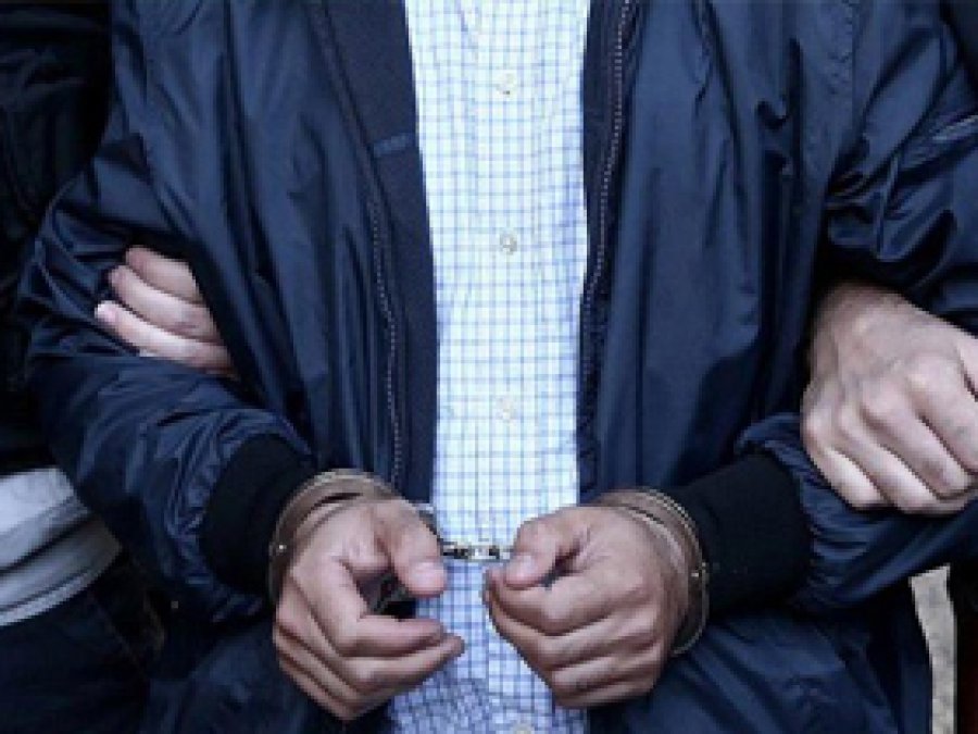 Bingöl'de bir şube müdürü gözaltına alındı