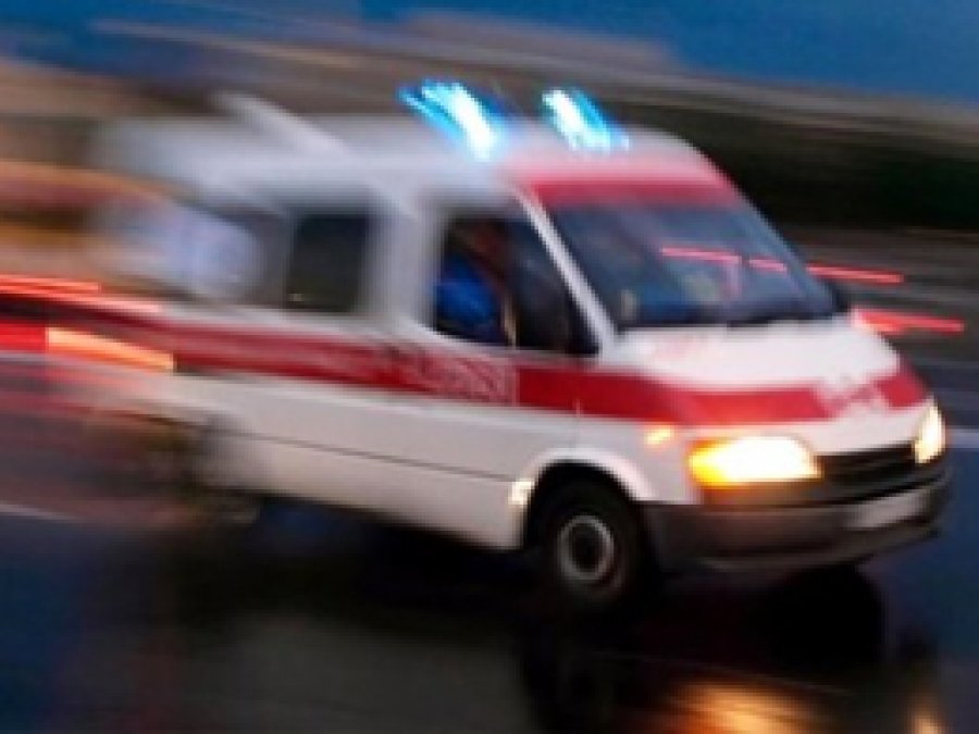 Van'da otomobille tır çarpıştı: 2 ölü, 1 yaralı