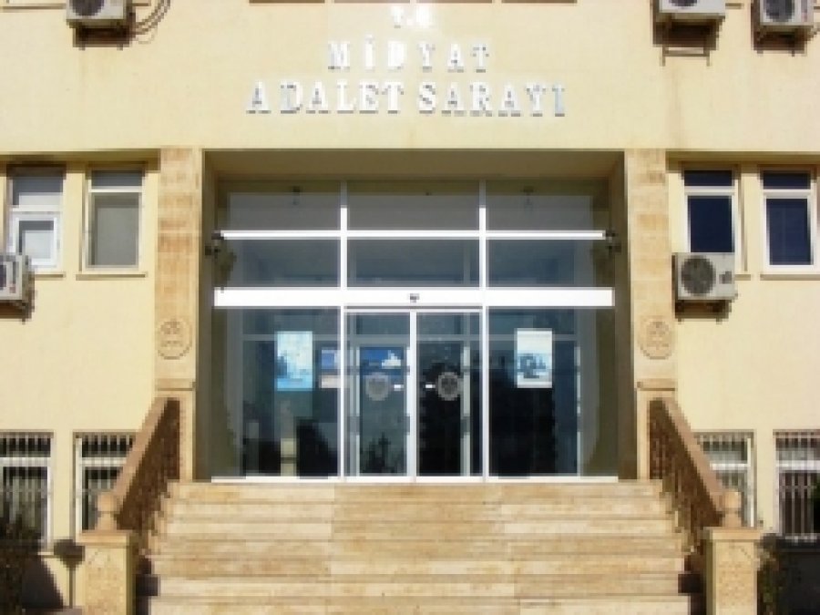 Hırsızlık iddiasıyla 2 kadın tutuklandı