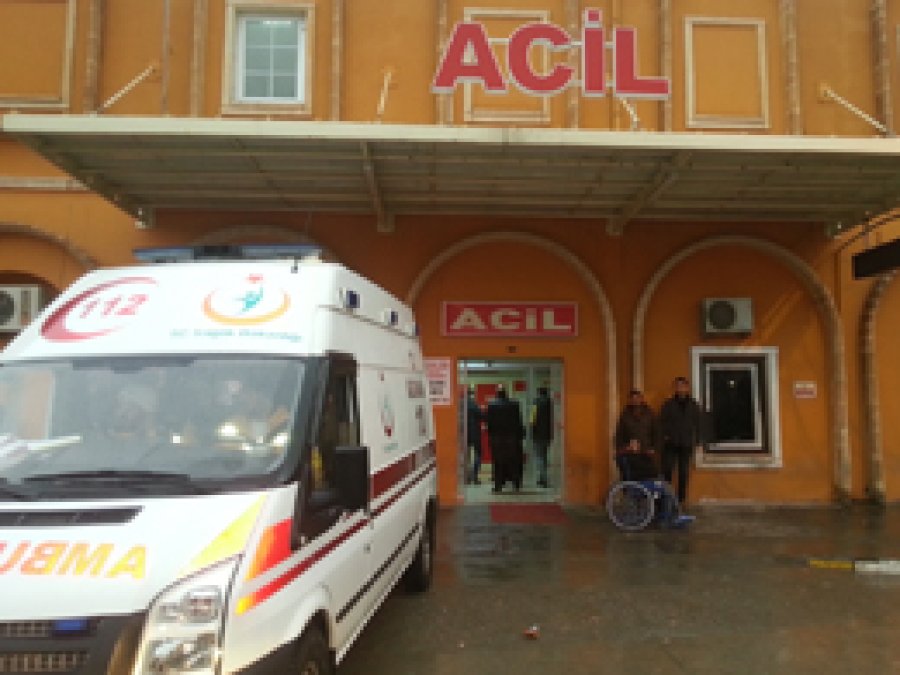 Kızıltepe'de servisin çarptığı öğrenci ağır yaralandı