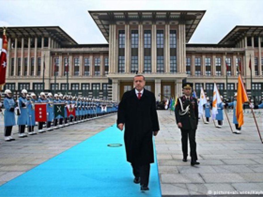 Cumhurbaşkanı halktan oy ister mi?