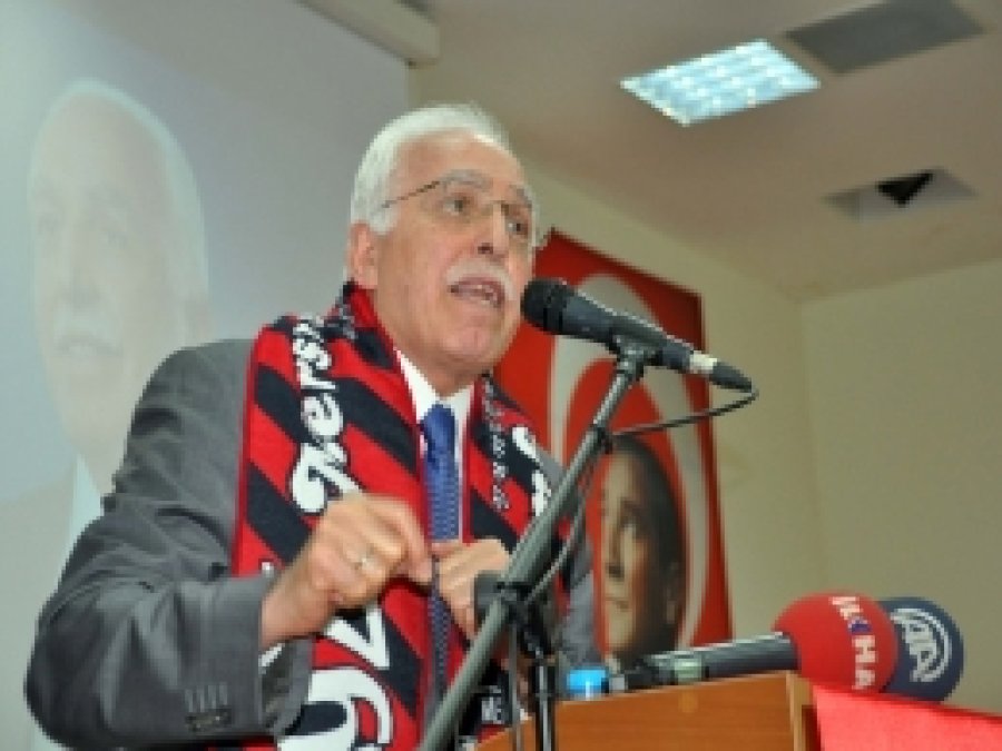 'Ak Saray yerine 40 bin kişi iş'e yerleşirdi'