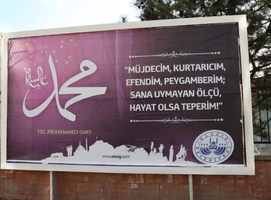 Elazığ'da Belediyeden Charlie Hebdo tepkisi