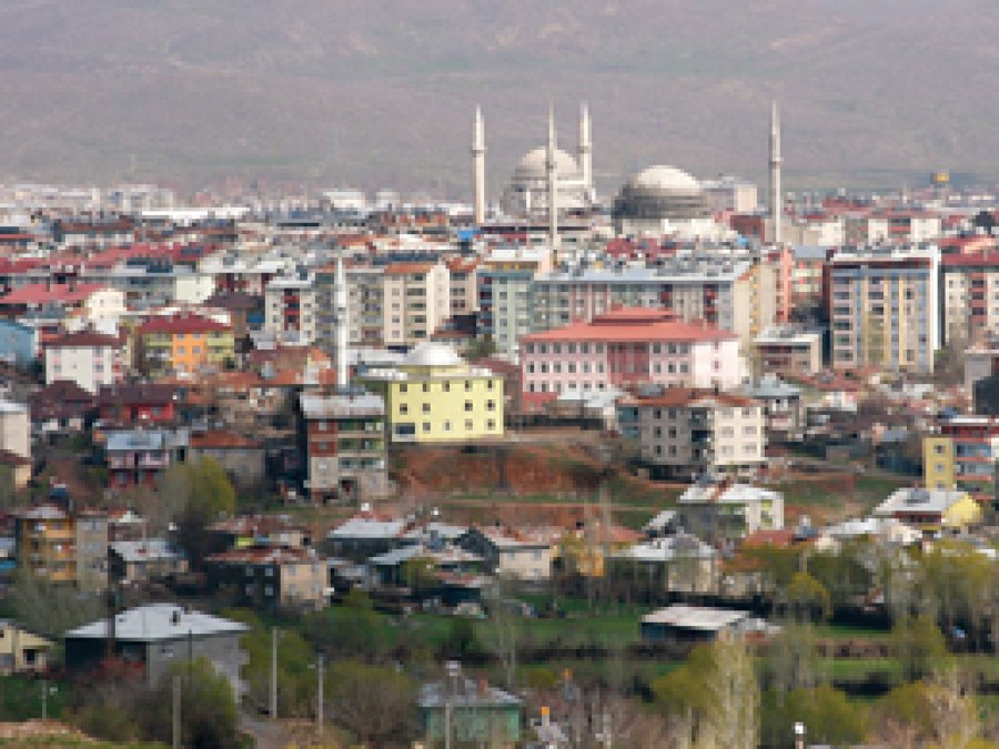 Bir Bingöl'de İstanbul'da var