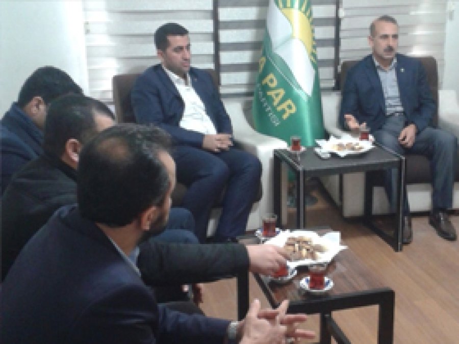 Birlik Vakfı'ndan HÜDA PAR'a tebrik ziyareti