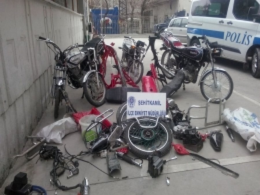 Gaziantep'te motosiklet hırsızlarına baskın