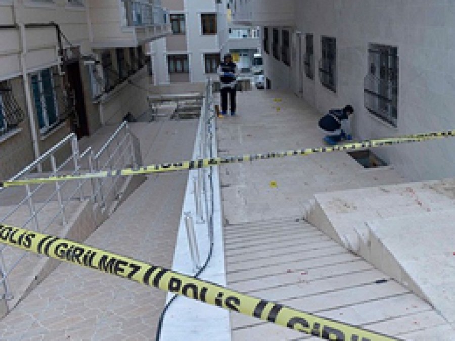 Esenyurt'ta silahlı kavga: 3 ölü