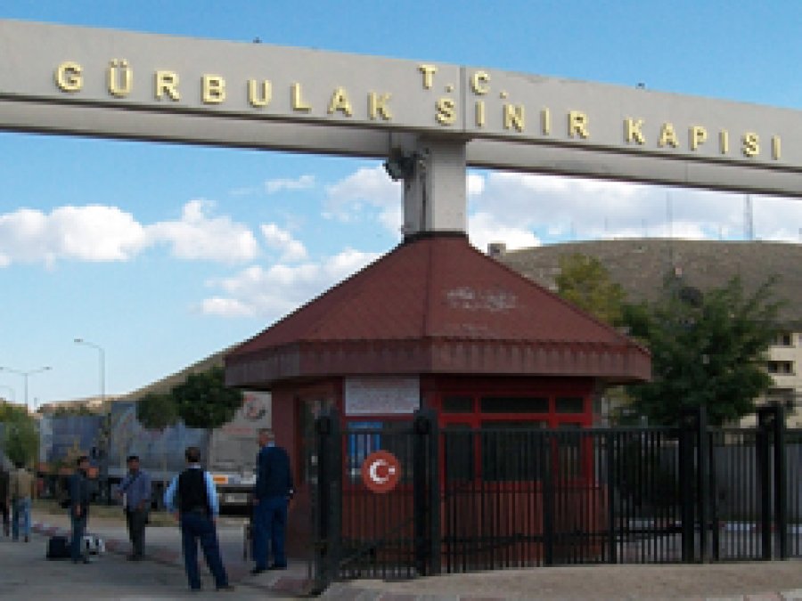 Sınırda 3 İranlıyı gasp eden kişi yakalandı