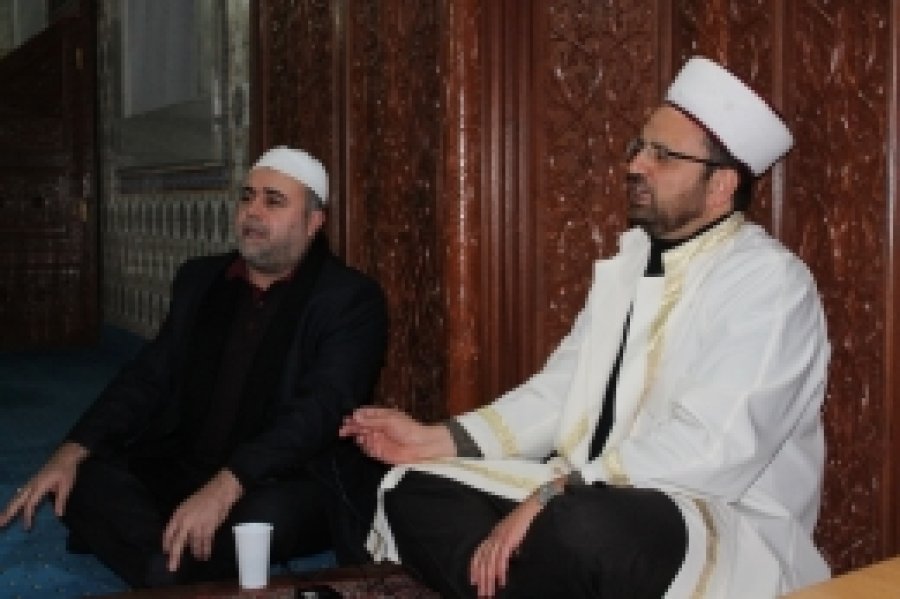 Hafızlardan Sabah Namazında ‘Kur'an Ziyafeti’ 