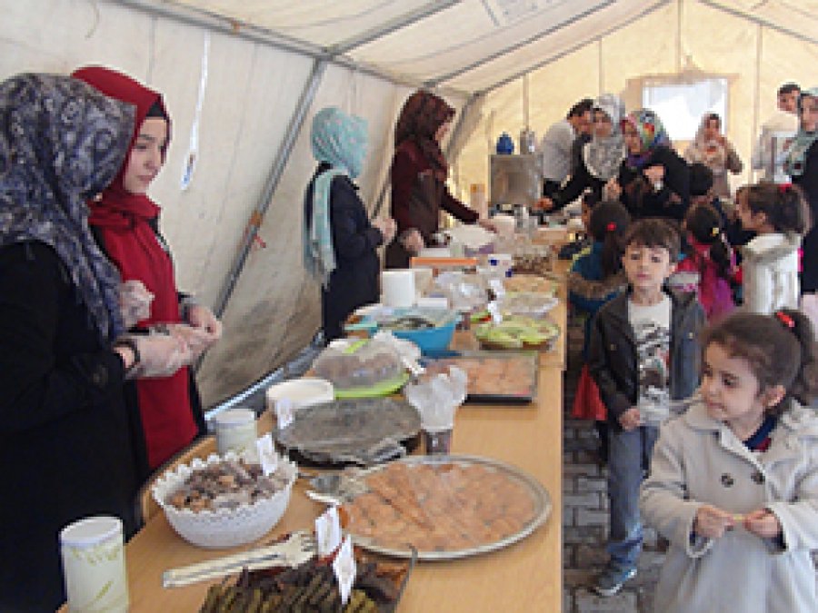 Çermik'te öğrenciler yararına kermes