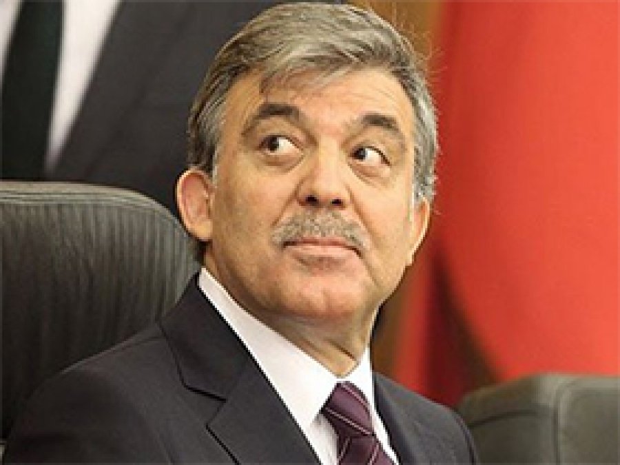 Gül'ün başdanışmanı MHP'den aday