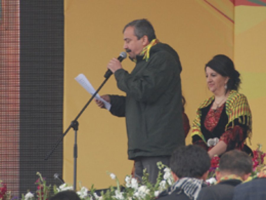 Öcalan Yine Kongre Çağrısı Yaptı
