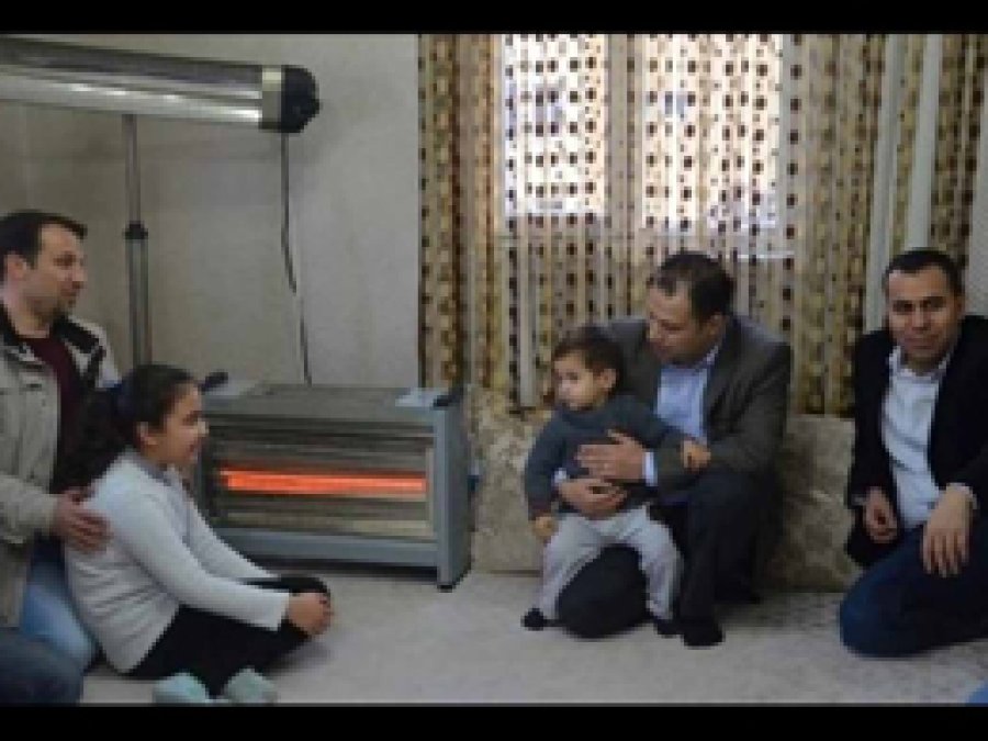 Hastalar ziyaret edilerek memnuniyetleri soruldu