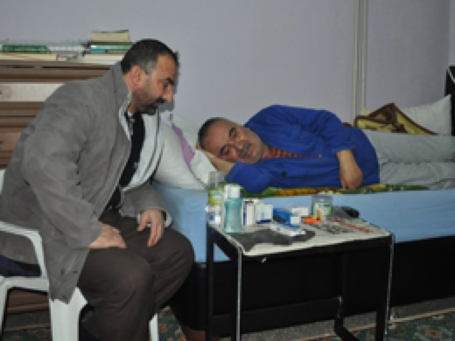 Kanser hastasına 5 bin TL bağış