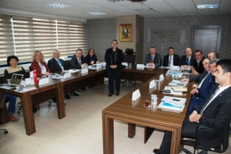 İzmit Belediyesinde liderlik eğitimi