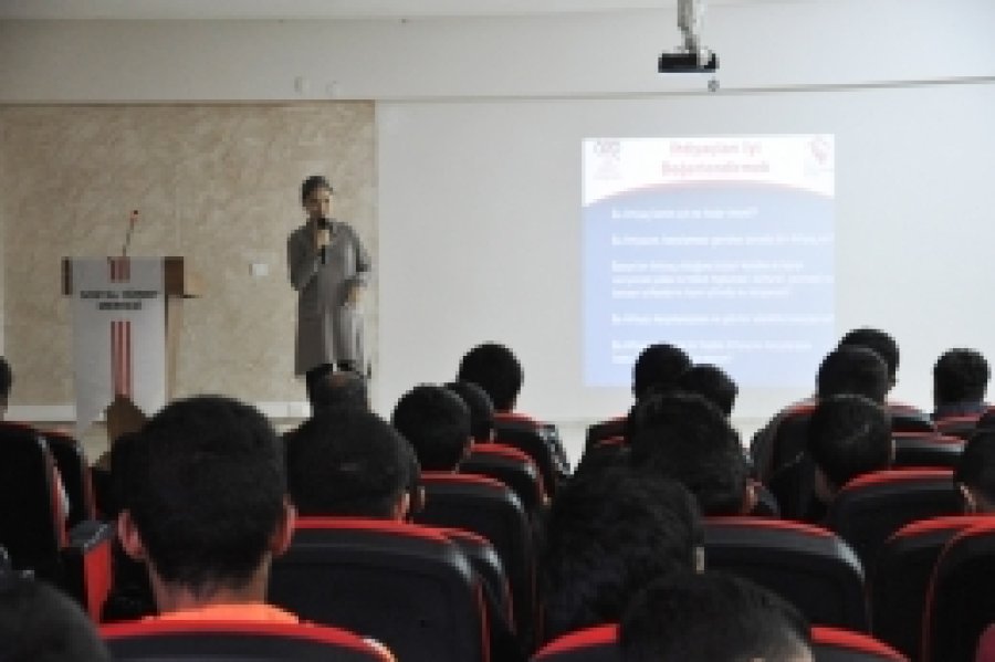 ‘İletişim ve Bilinçli Medya Kullanımı’ semineri
