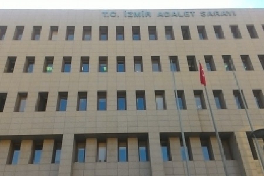 İzmir Adliyesi’nde güvenlik üst düzeye çıkarıldı