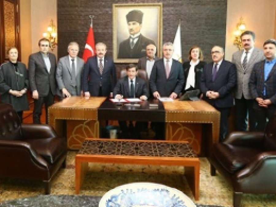 AK Parti'nin aday listesi belli oldu